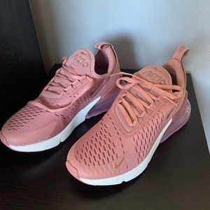 Nike AirMax 270
